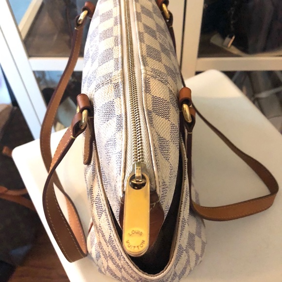 ♥️ SOLD ♥️ Louis Vuitton Totally PM in Damier Azur - Picture 4 of 8